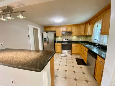 121 Farm St, Wakefield, MA 01880 - photo 7