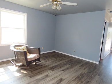 389 Roy St N, Saint Paul, MN 55104 - photo 3