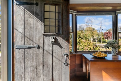 180 W Main Rd, Little Compton, RI 02837 - photo 3