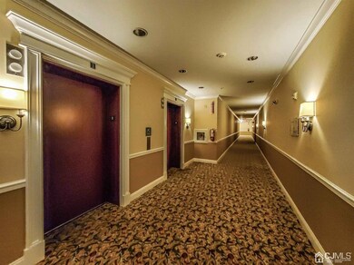 1 Regency Place unit 403, Woodbridge, NJ 07095 - photo 5