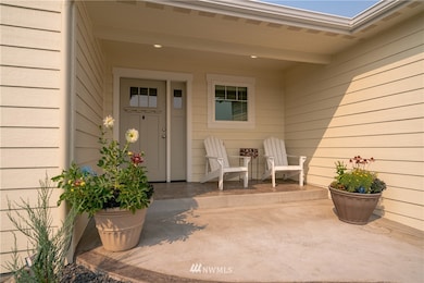 504 S James Ave, East Wenatchee, WA 98802 - photo 4