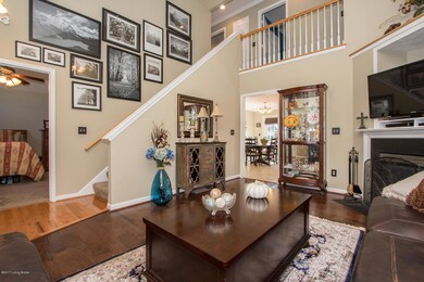 8517 William Cummins Ct, Louisville, KY 40228 - photo 4