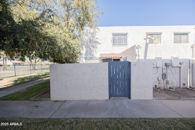 5214 N 42nd Pkwy unit 637, Phoenix, AZ 85019 - photo 2