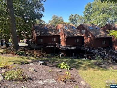 1 Gray Rock Dr unit 11, Vernon, NJ 07462 - photo 2