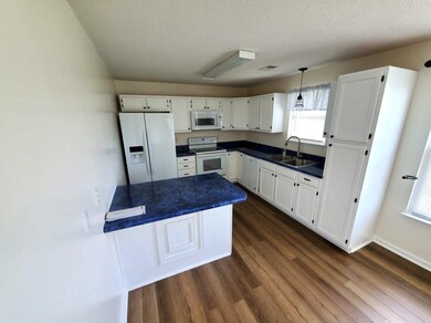 541 Mountain View Rd, Boiling Springs, SC 29316 - photo 7