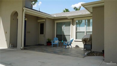 2113 Kingfisher Ln, Mission, TX 78572 - photo 2