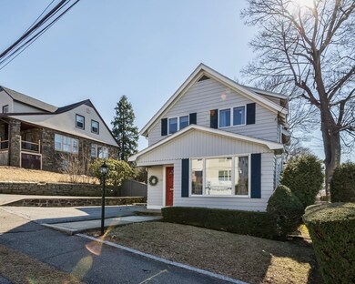 80 Barnstable St, Swampscott, MA 01907 - photo 3