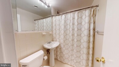49 Skyhill Rd unit 101, Alexandria, VA 22314 - photo 7