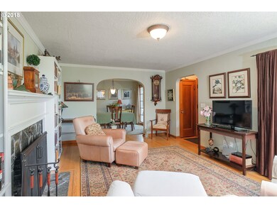 Living Room/Dining Room