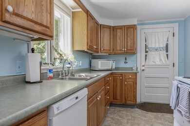23 Cleveland St, Saco, ME 04072 - photo 6