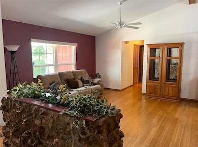 825 N 3rd Ave, Deltona, FL 32725 - photo 2