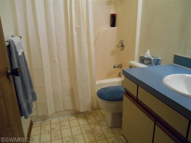 8478 Division Ct SE, Byron Center, MI 49315 - photo 5