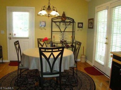 578 Graceland Dr, Asheboro, NC 27205 - photo 6