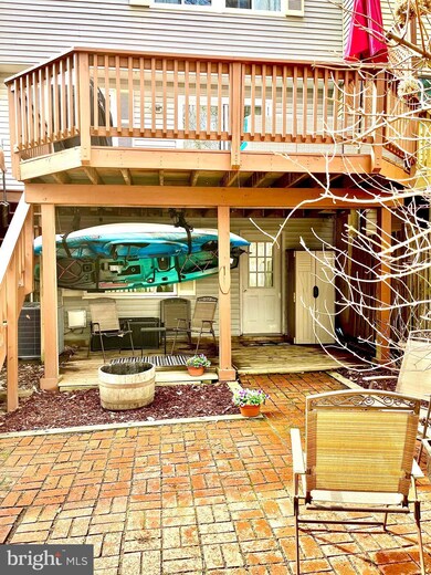 8908 Gutman Ct, Springfield, VA 22153 - photo 7