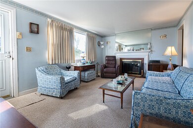 119 Lindy Ave, Riverside, RI 02915 - photo 5