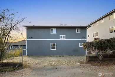 4028 38th Ave S, Seattle, WA 98118 - photo 3
