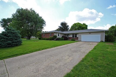 135 Marshall Rd, Circleville, OH 43113 - photo 4