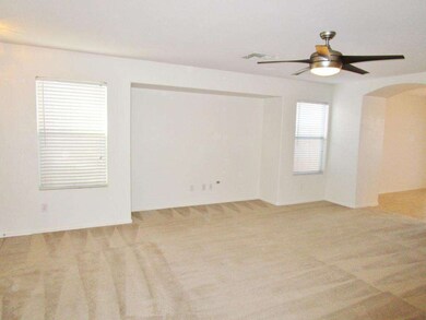 07 Family Room V3