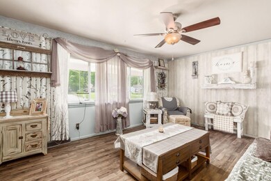 1381 Gertrude Dr, Columbus, OH 43227 - photo 6