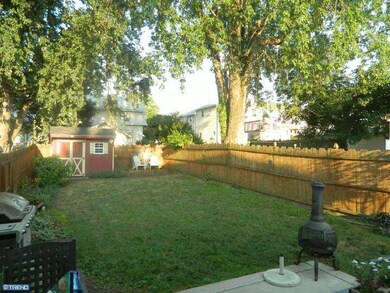 23 W Garrison Rd, Brookhaven, PA 19015 - photo 4