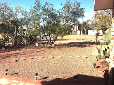 16018 Homestead Dr, El Paso, TX 79928 - photo 6