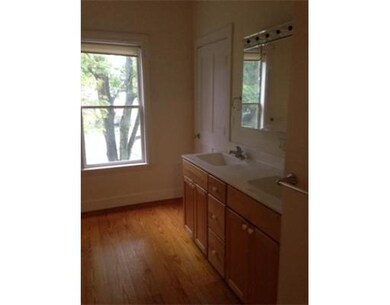 22 Walnut Place, Newton, MA 02460 - photo 5