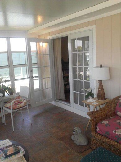 Front Florida room