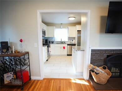 50 Elton Cir, Cranston, RI 02921 - photo 4