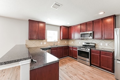 16735 N Rail Dr, Conroe, TX 77385 - photo 7