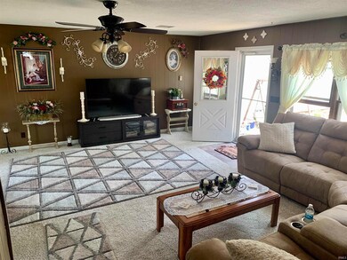 632 E Walnut St, Portland, IN 47371 - photo 6