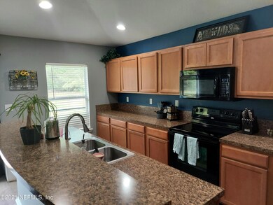 11766 Pleasant Creek Dr, Jacksonville, FL 32218 - photo 5