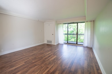 1840 Huntington Blvd unit 412, Hoffman Estates, IL 60169 - photo 3