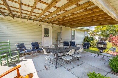 212 NW Avenue C, Carrabelle, FL 32322 - photo 7