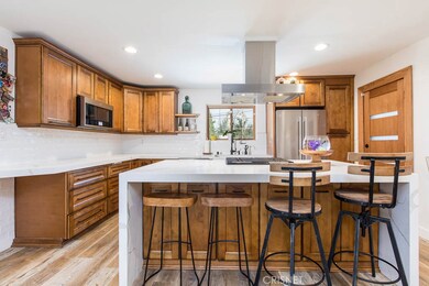 20762 Clark St, Woodland Hills, CA 91367 - photo 2