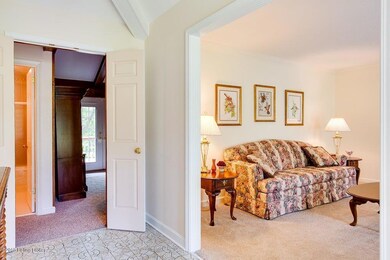 3305 Cherry Tree Ln-7