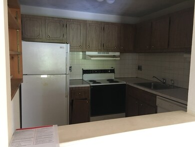 34 Hamilton Rd unit 408, Arlington, MA 02474 - photo 5