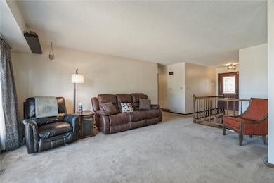 3416 Sue Ln NW, Cedar Rapids, IA 52405 - photo 3