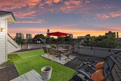 2009 N Cambridge Ave, Milwaukee, WI 53202 - photo 2