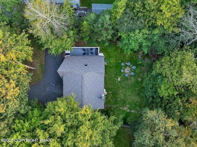 1159 Thunder Dr, Pocono Summit, PA 18346 - photo 2