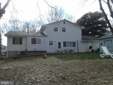 13208 Chalfont Ave, Fort Washington, MD 20744 - photo 2