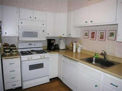 Imperial Towers unit 6, Chestnut Hill, MA 02467 - photo 5