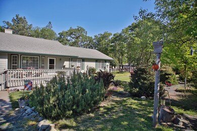 1572 Pleasant Valley Rd, Merlin, OR 97532 - photo 3