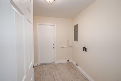 6802 Massachusetts Dr, Lake Worth, FL 33462 - photo 7