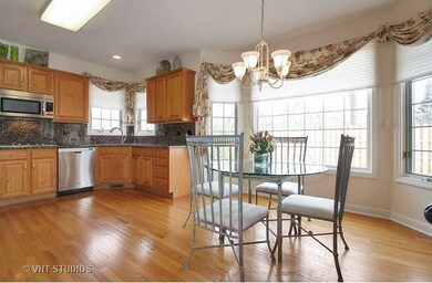 2723 Aspen Ct, Glenview, IL 60026 - photo 6