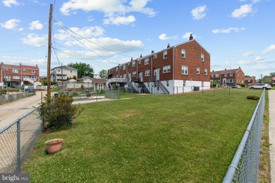 910 Palladi Dr, Halethorpe, MD 21227 - photo 3