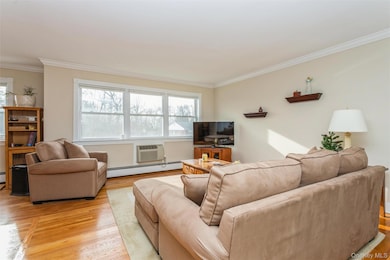 235 N Middletown Rd unit E, Pearl River, NY 10965 - photo 6