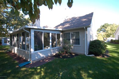 1565 Sweetbay Dr, Toms River, NJ 08755 - photo 4