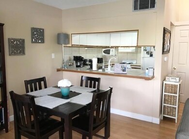 DR to Kitchen