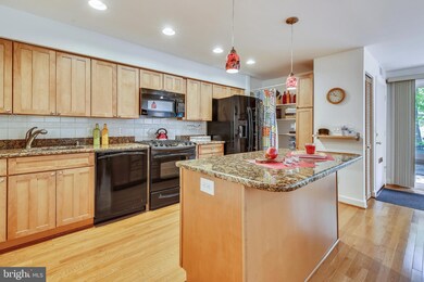 7512 Spring Lake Dr unit A, Bethesda, MD 20817 - photo 3