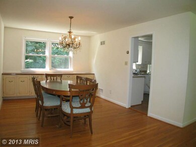 3604 Faircastle Dr, Chevy Chase, MD 20815 - photo 7